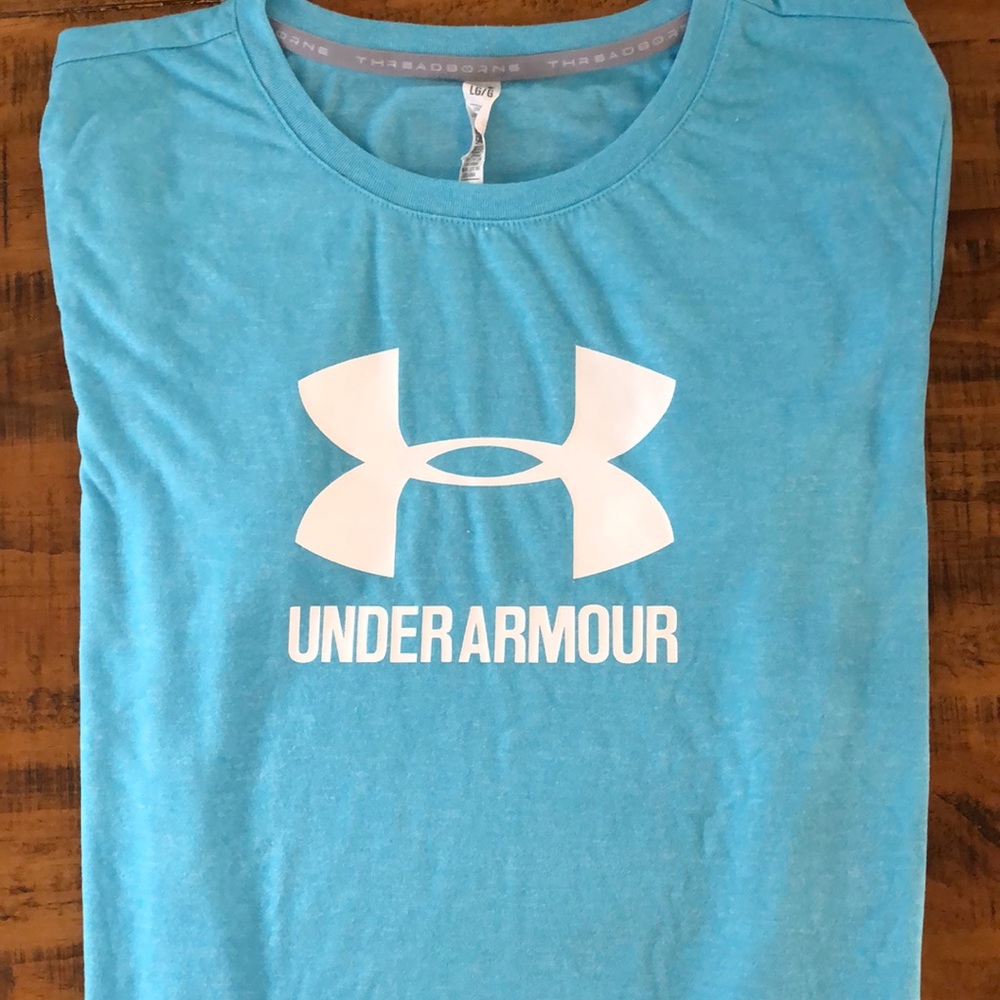 Under Armour shirt.  Excellent condition.